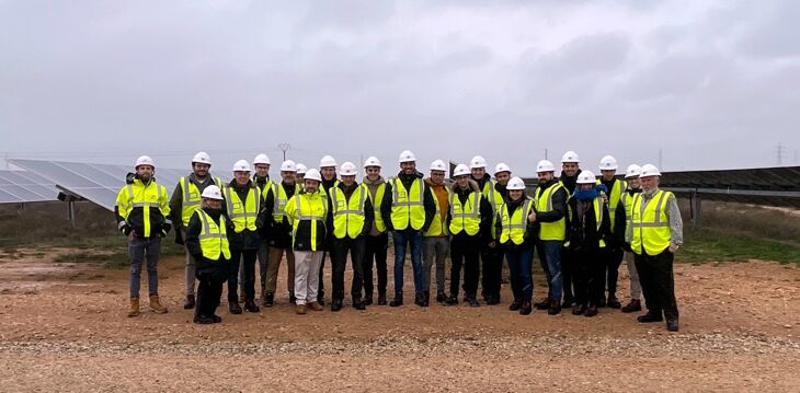 Visita técnica a la planta fotovoltaica Manzanares y al parque eólico El Moral